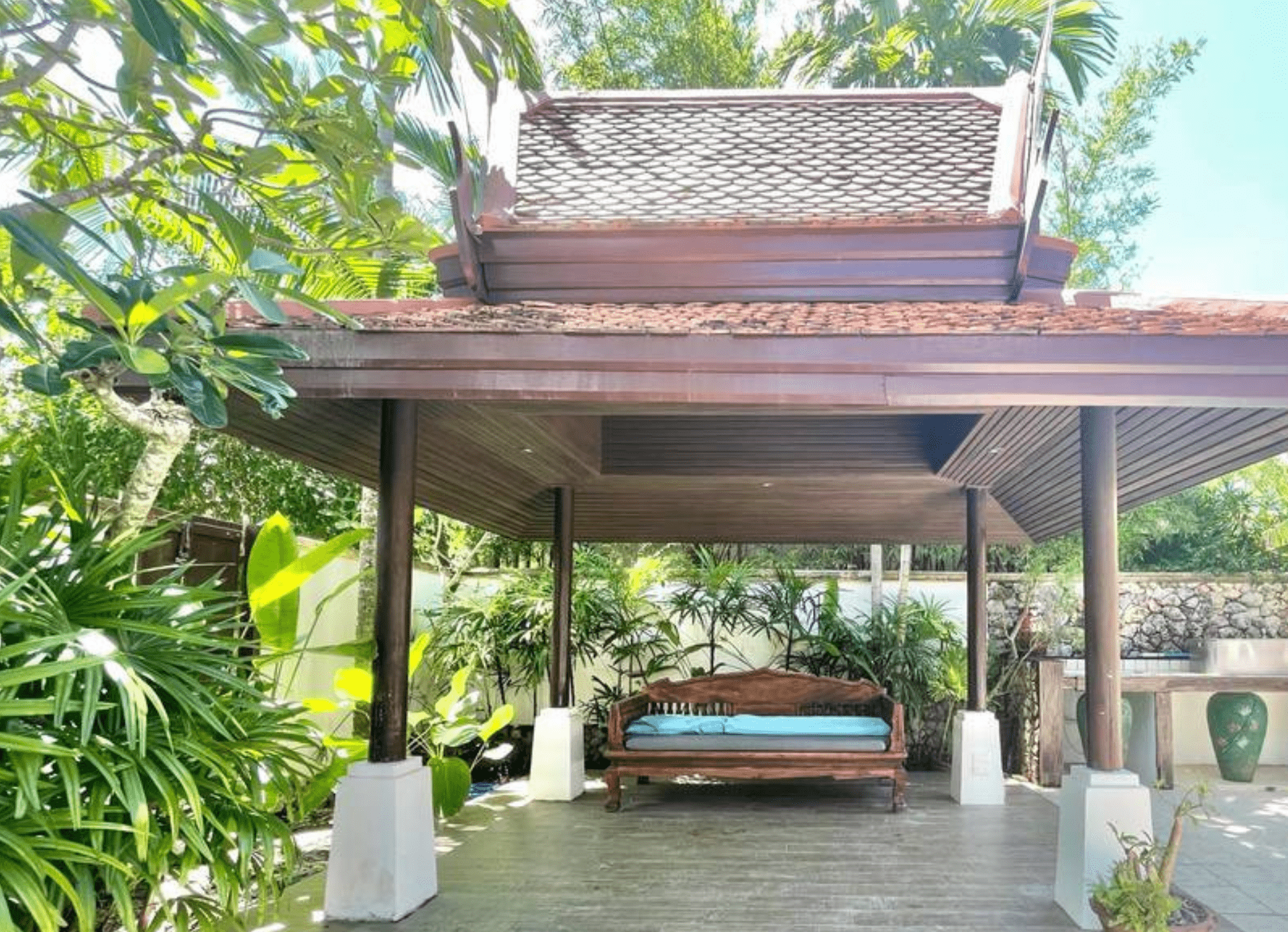 Очаровательная 4-спальная вилла на берегу моря - Фото 1