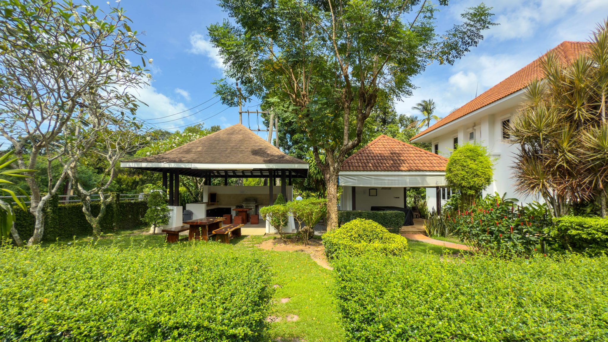 Таунхаус на продажу с видом на сад - Фото 2