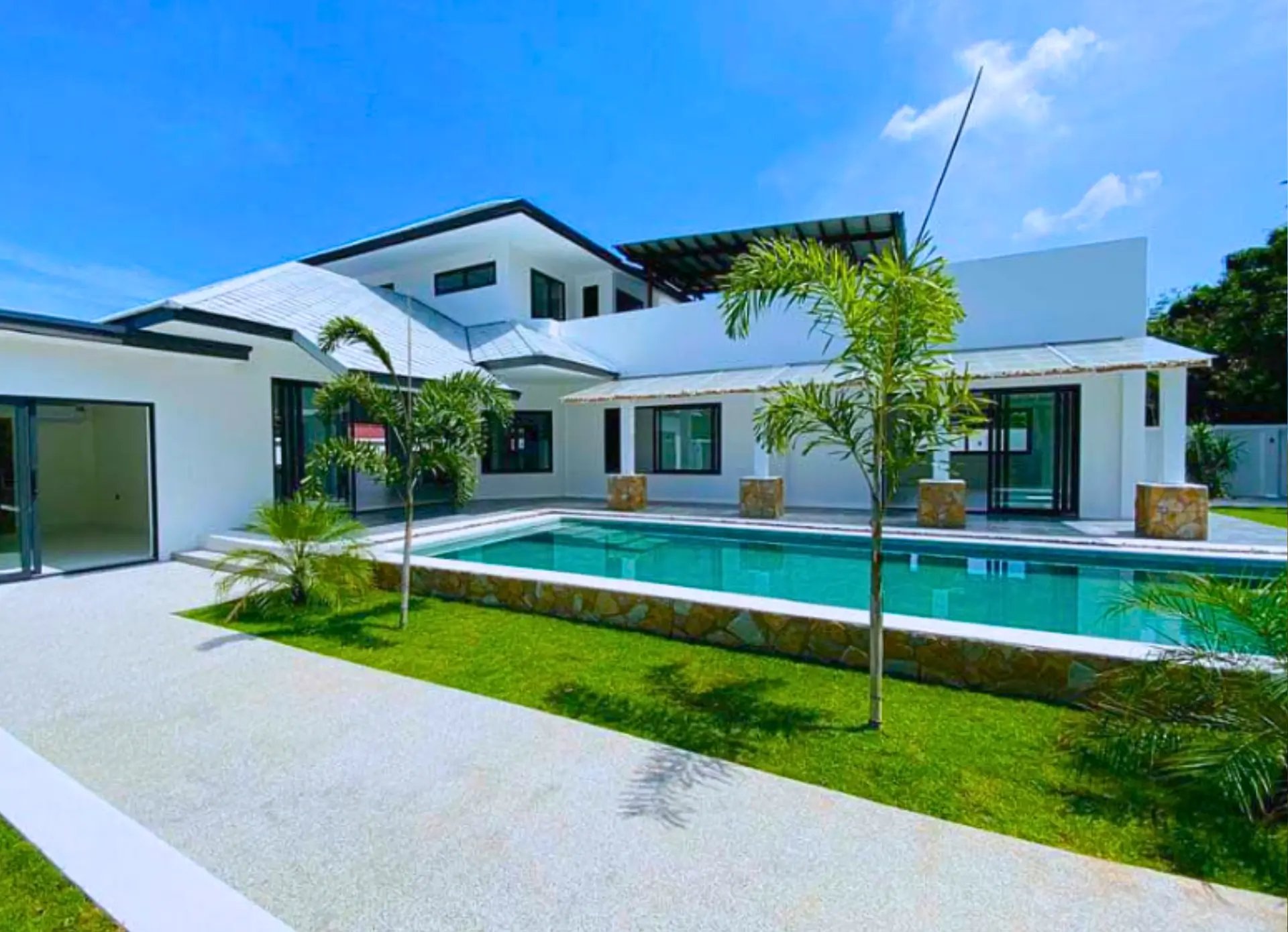 Великолепная вилла с 4 спальнями и 4 ванными комнатами - Фото 2